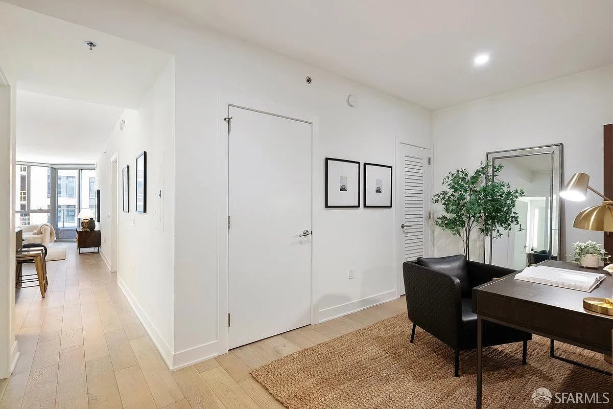 318 Main Street #4E