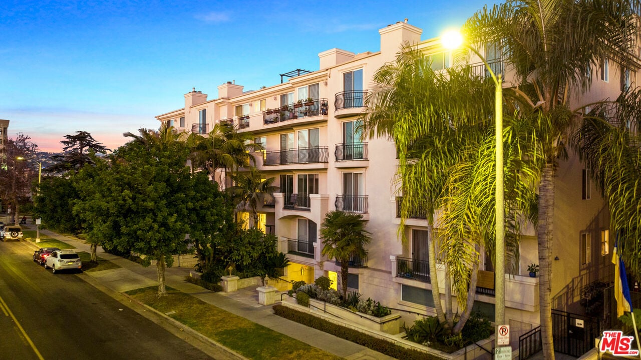 1450 S Beverly Dr #401