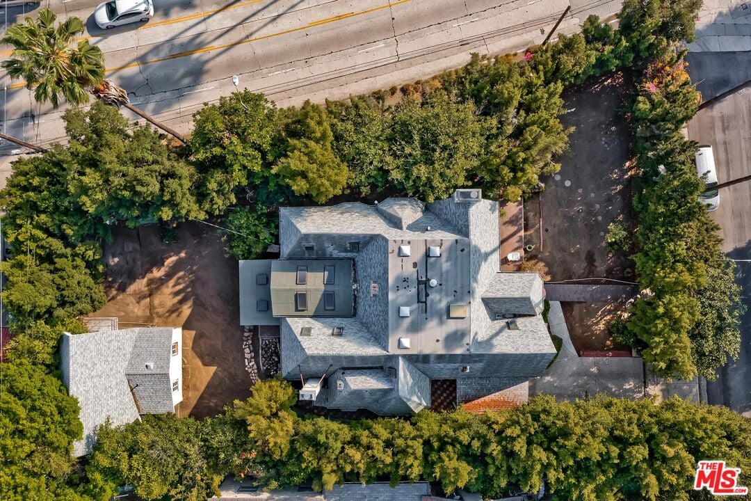 1706 N Orange Grove Ave