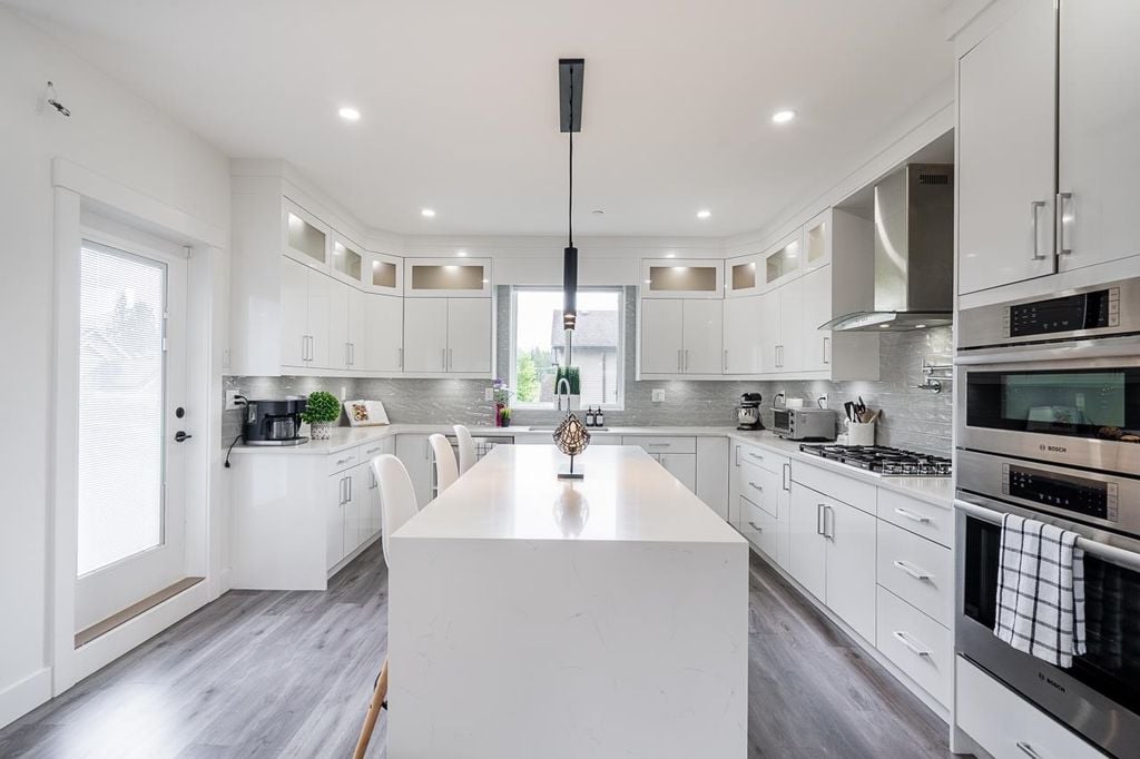 8830 Wooler Terr