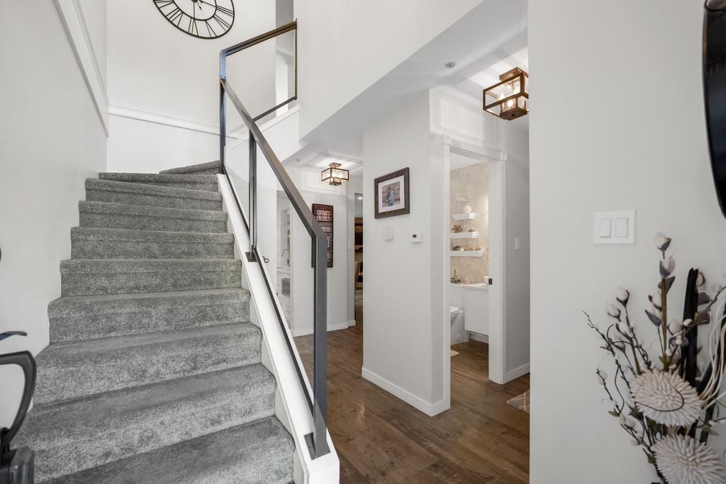 2401 Mamquam Rd, #10