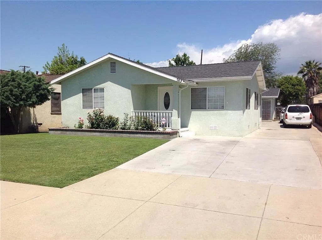 765 E Fernleaf Ave