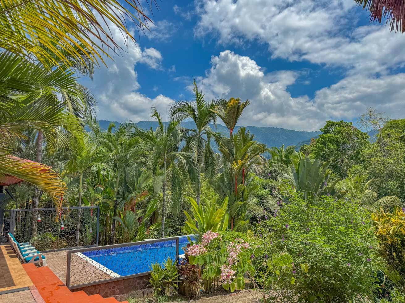 Ojochal Mountain View Home with Pool, Guest House & Gardens