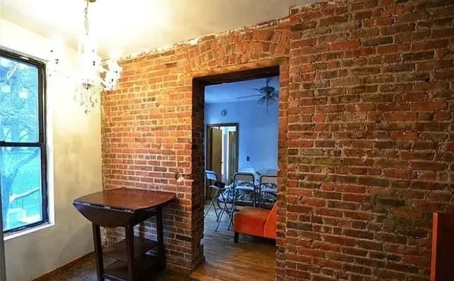 402 East 69th St #10