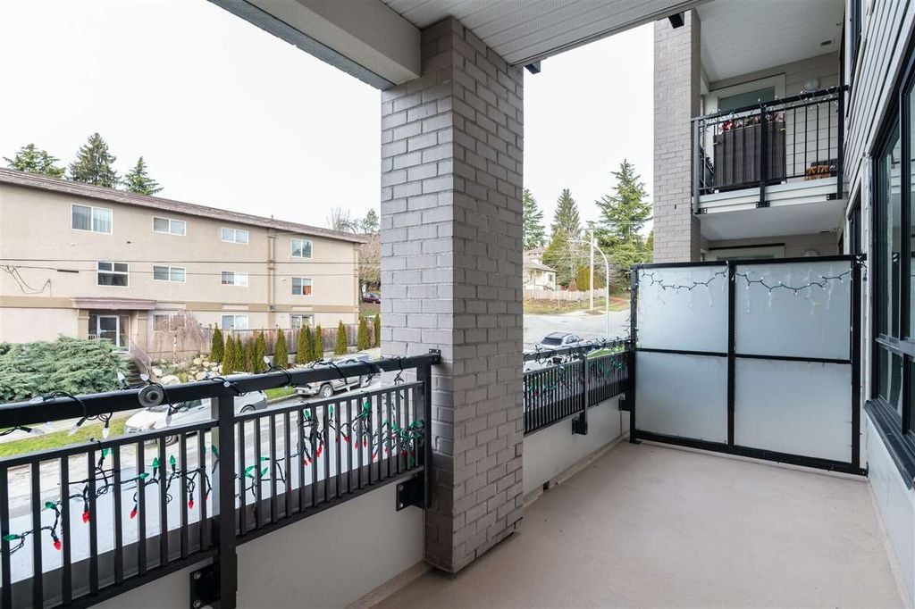 1306 5th Ave, #208