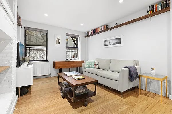 118 Suffolk Street #2A