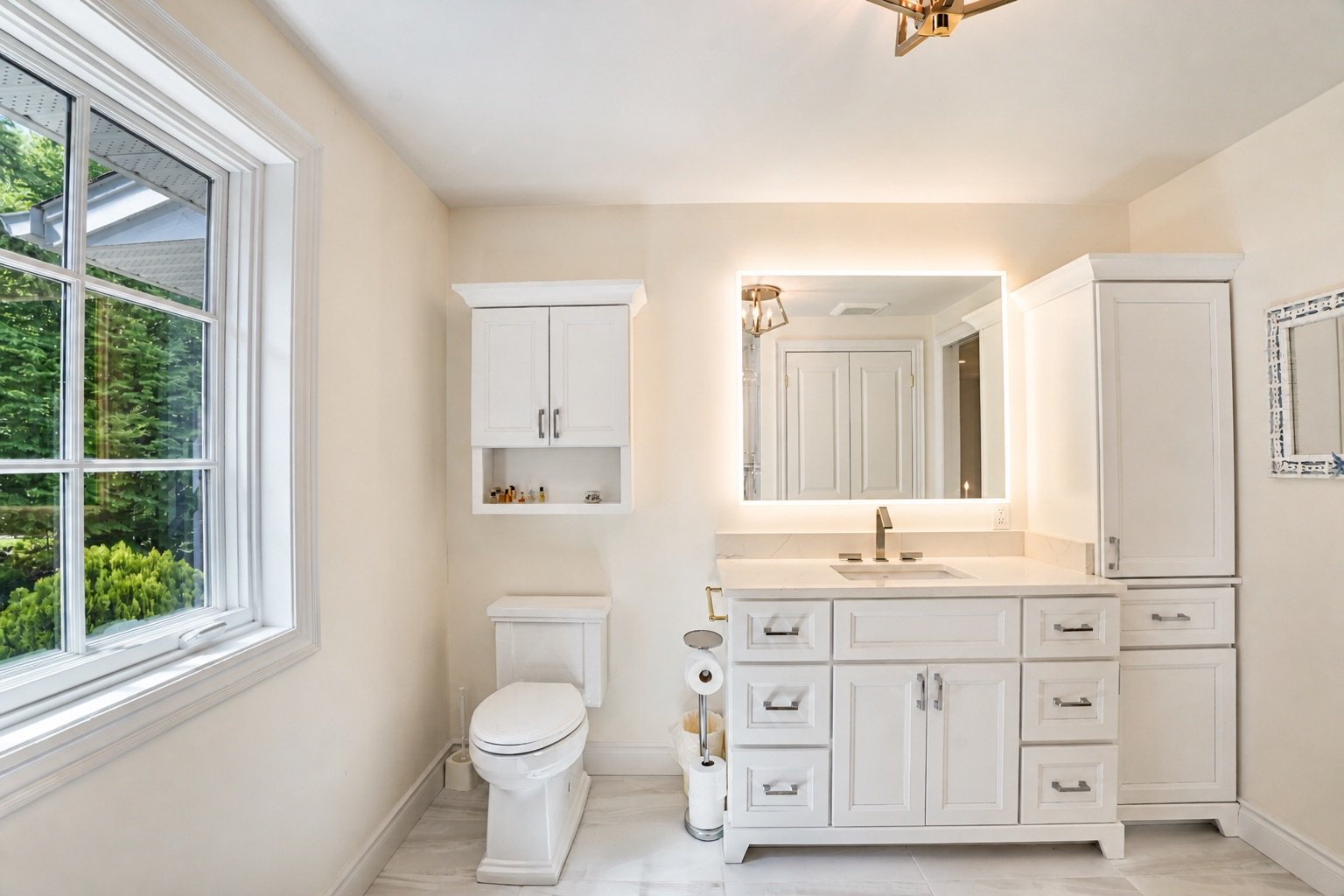 5052 Lakeshore Road, Burlington
