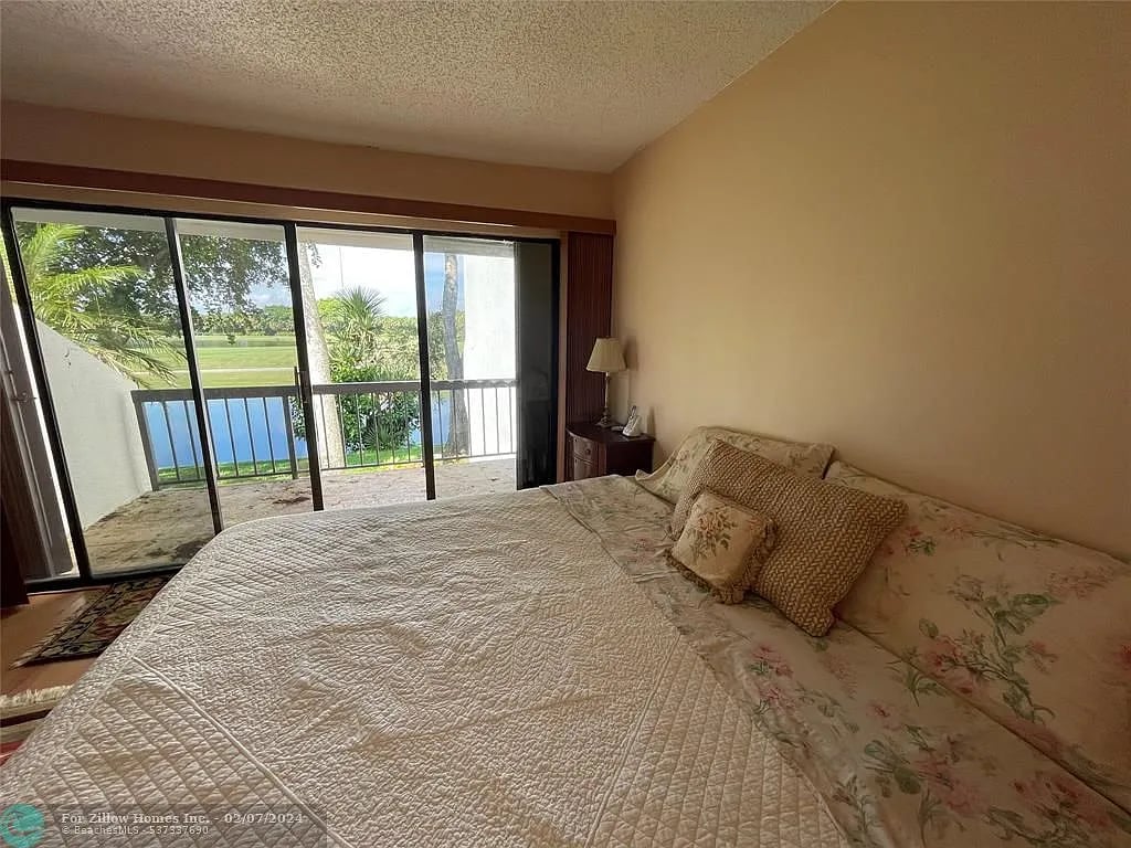 1310 Bridgewood Dr #1310