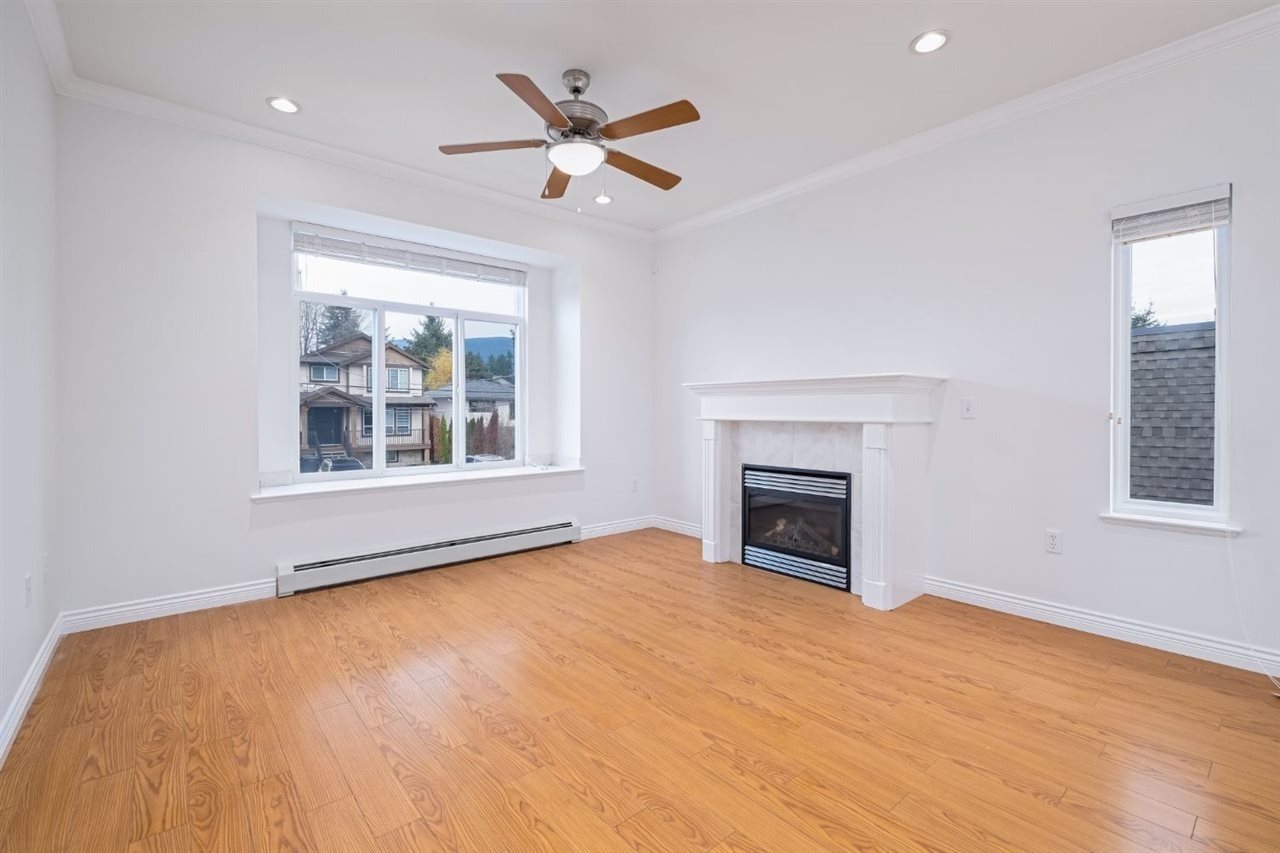 1954 Grant Ave