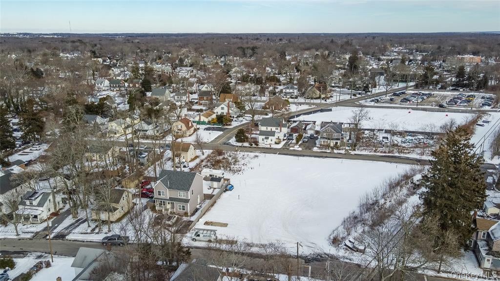 Undisclosed Address, Riverhead