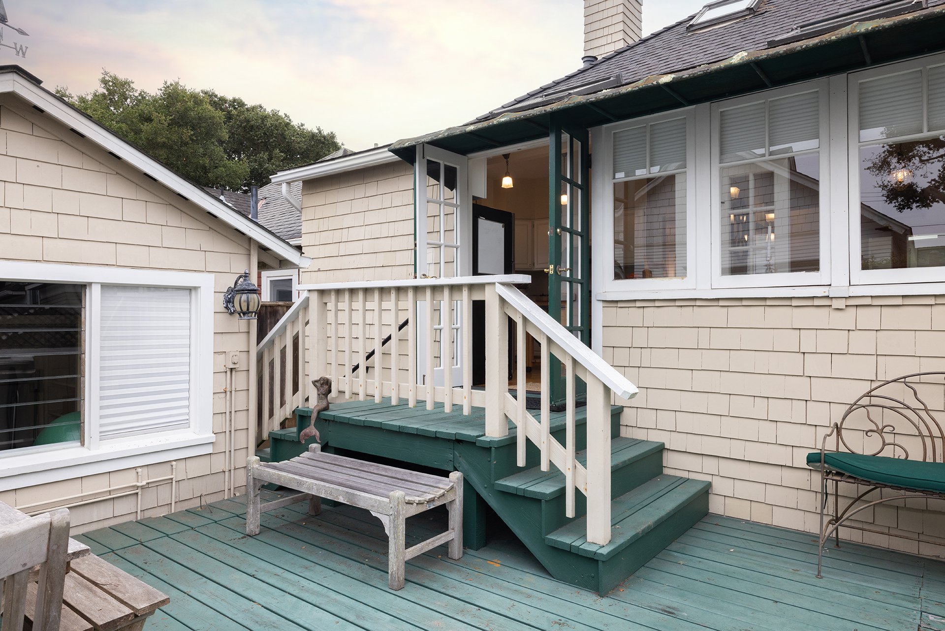 Delightful Pacific Grove Cottage - 405 Carmel Ave