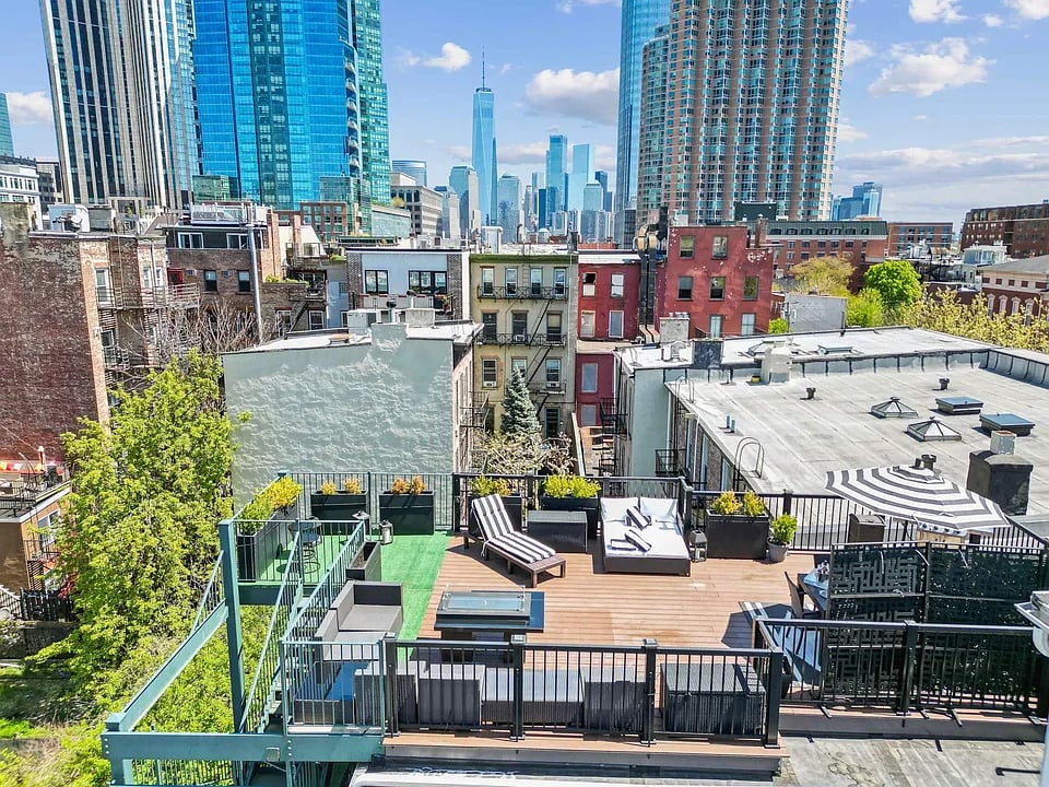 108 Morris Street Unit: 4
