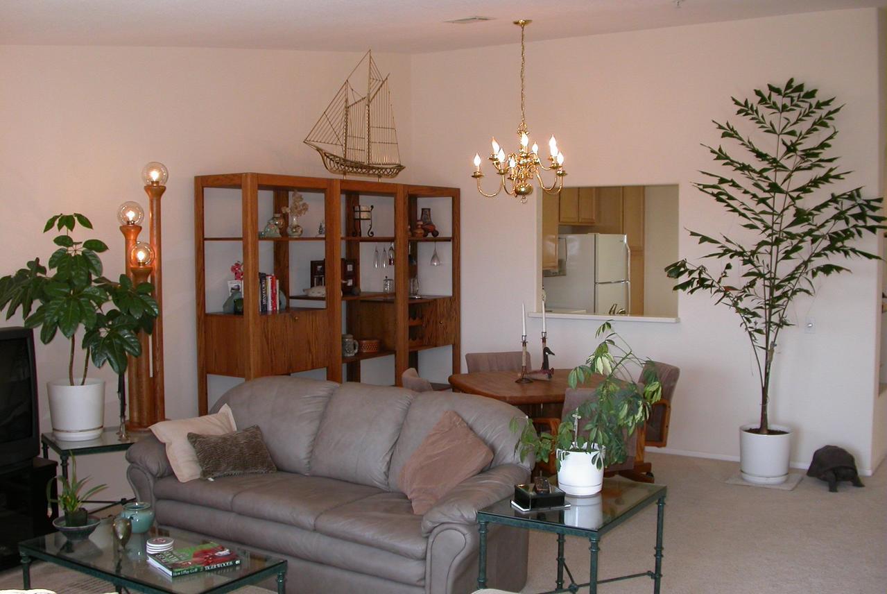4663 Malaga Cir