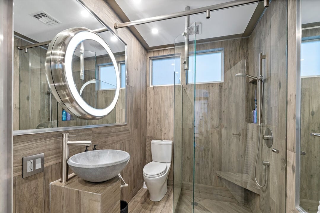 Century Woods Dr, 90067