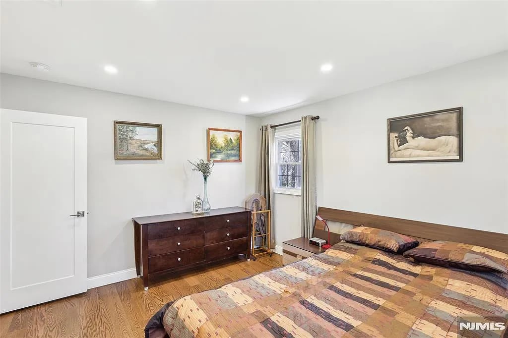 1 Diamond Court