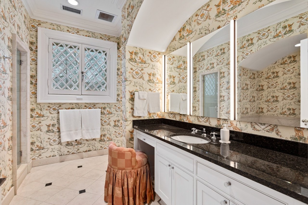 211 Deer Park Dr