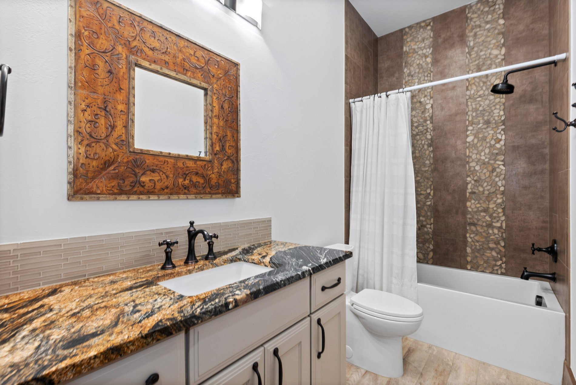 8278 Raphael Lane