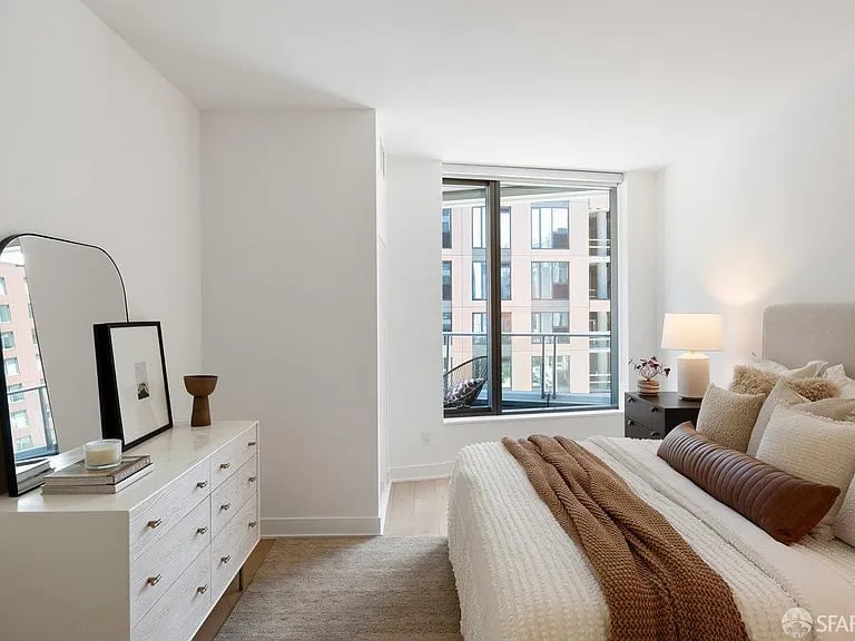 318 Main Street #4E