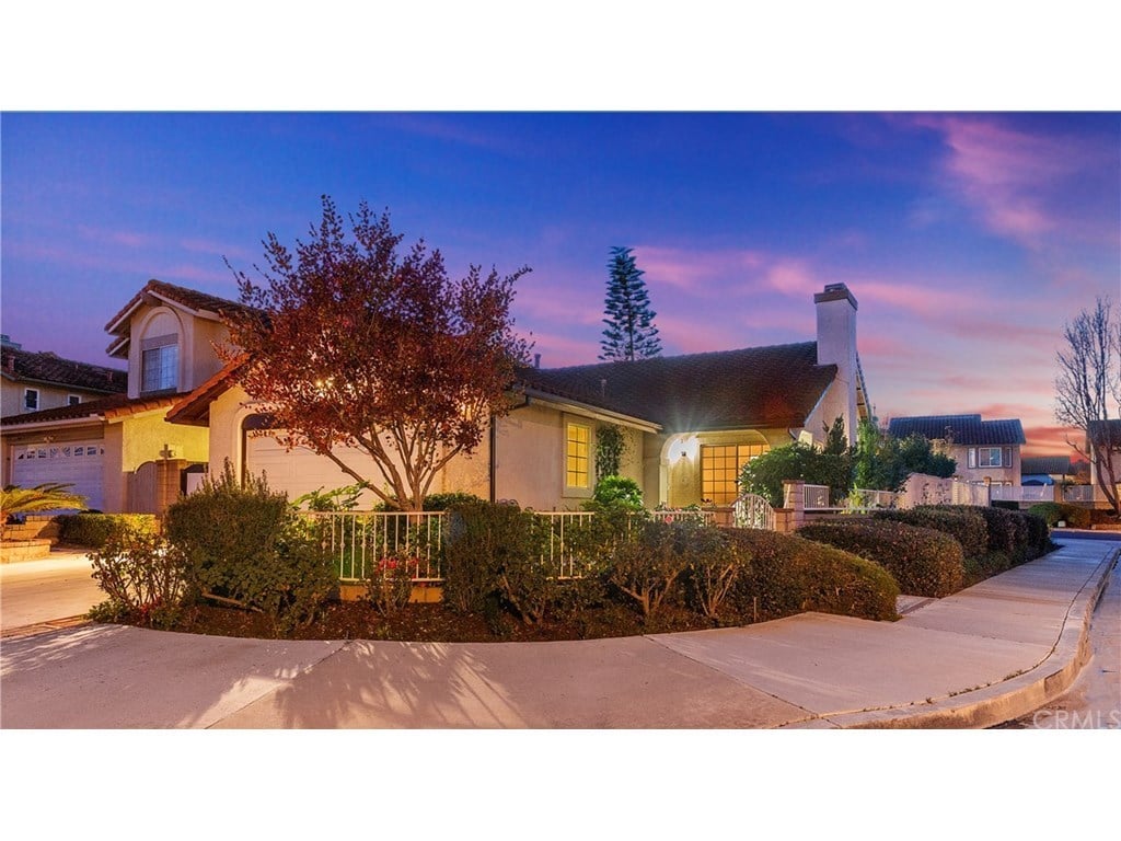 27695 Agate Canyon Dr