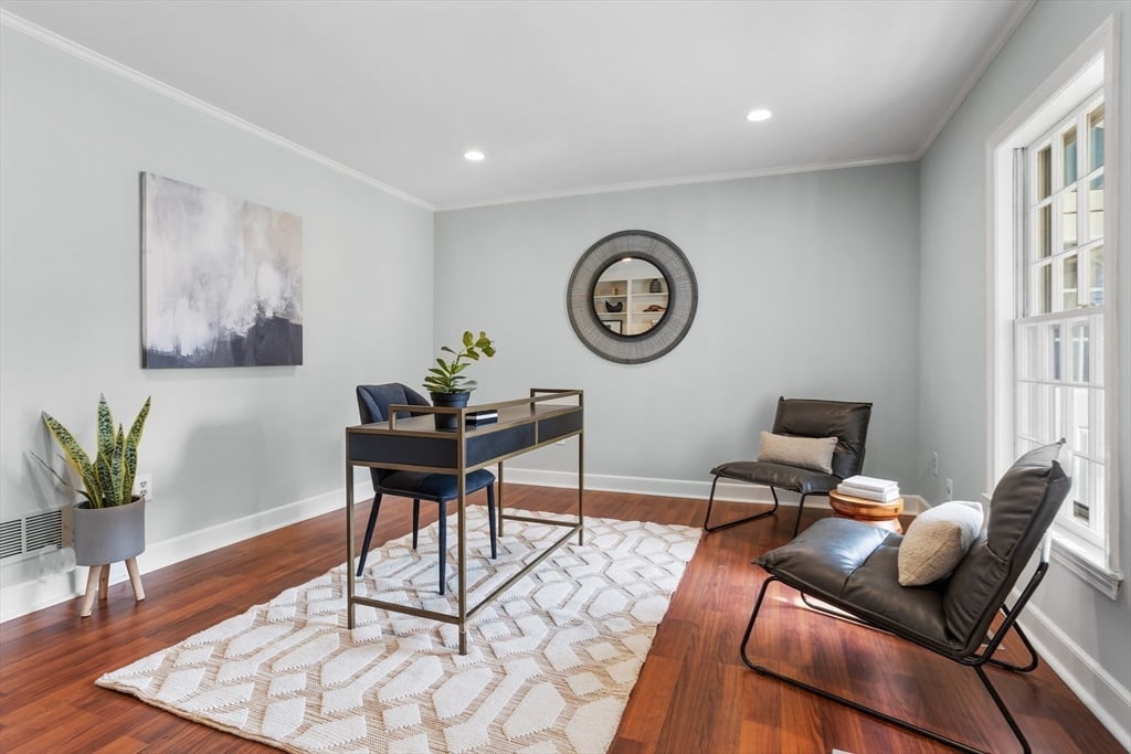 12 Edmonds Rd
