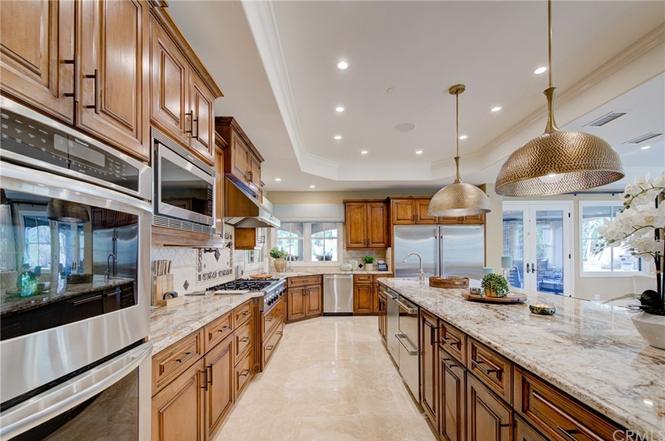 19382 Mesa Dr