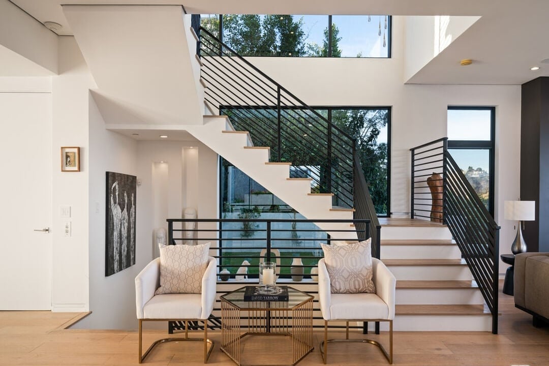 Aurelian Crest, Linda Flora Dr, 90049