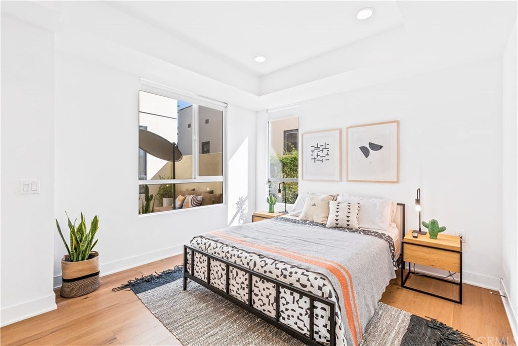 118 S Avenue 50, Unit 301