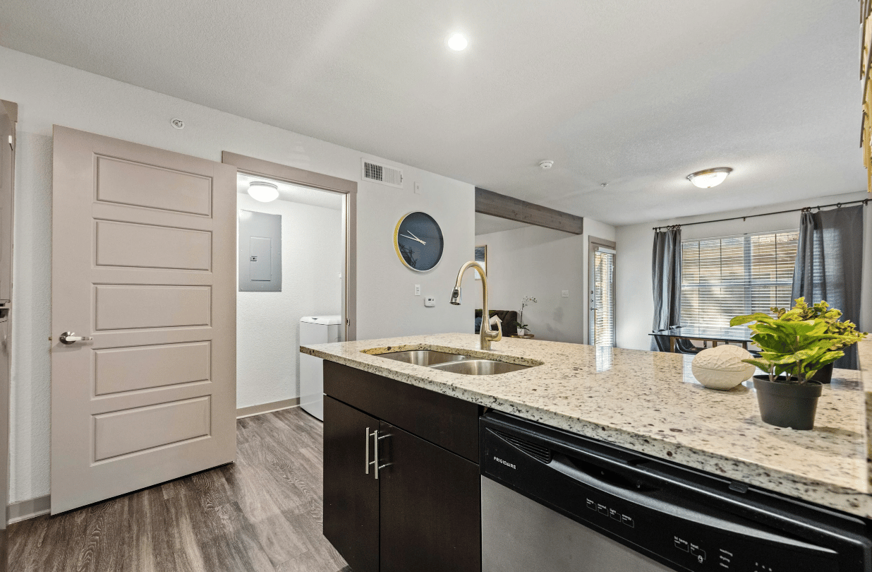 Lease today and secure 4 weeks free on select floor plans!* 