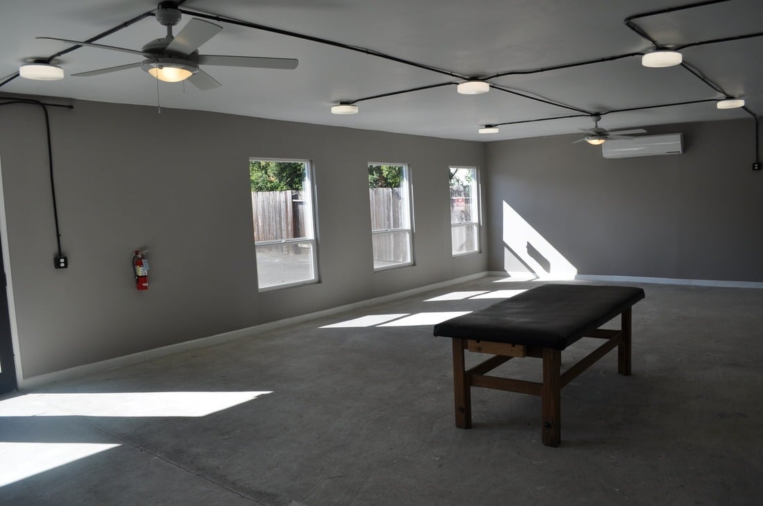 Commercial Space Available at Walnut and Fair Oaks Blvd!