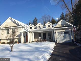 602 Pin Oak Rd