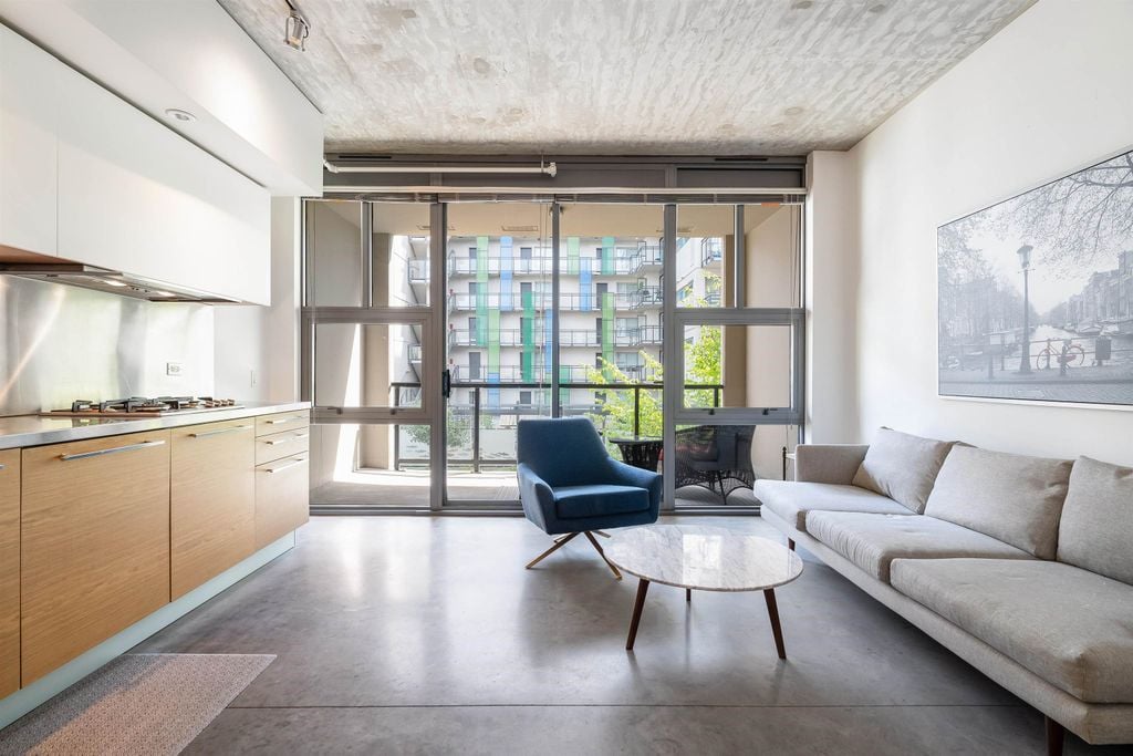388 W 1st Ave, #206