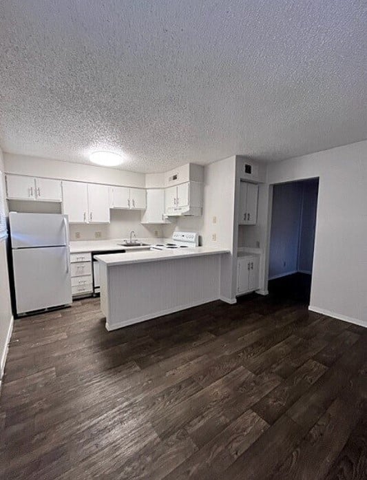 Spacious 2BR/1BA | Fitness, Pool & Pet-Friendly Living