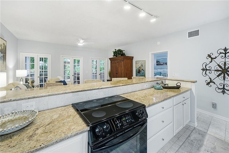 1195 Winding Oaks Cir E APT 303