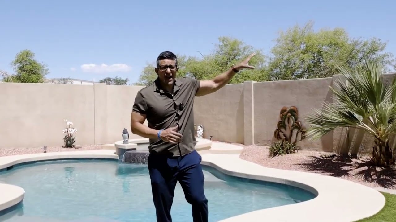 4 Bed 🛏️ 3 🛁 over 3500sqft Waddell home 🏠 with a pool 🏊