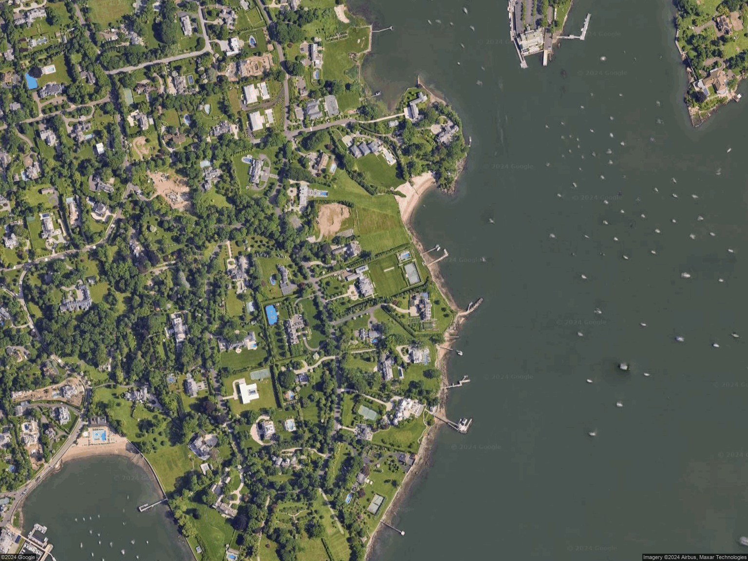 110 Field Point Cir