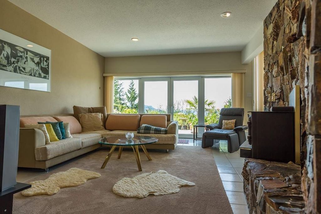 310 Oceanview Rd