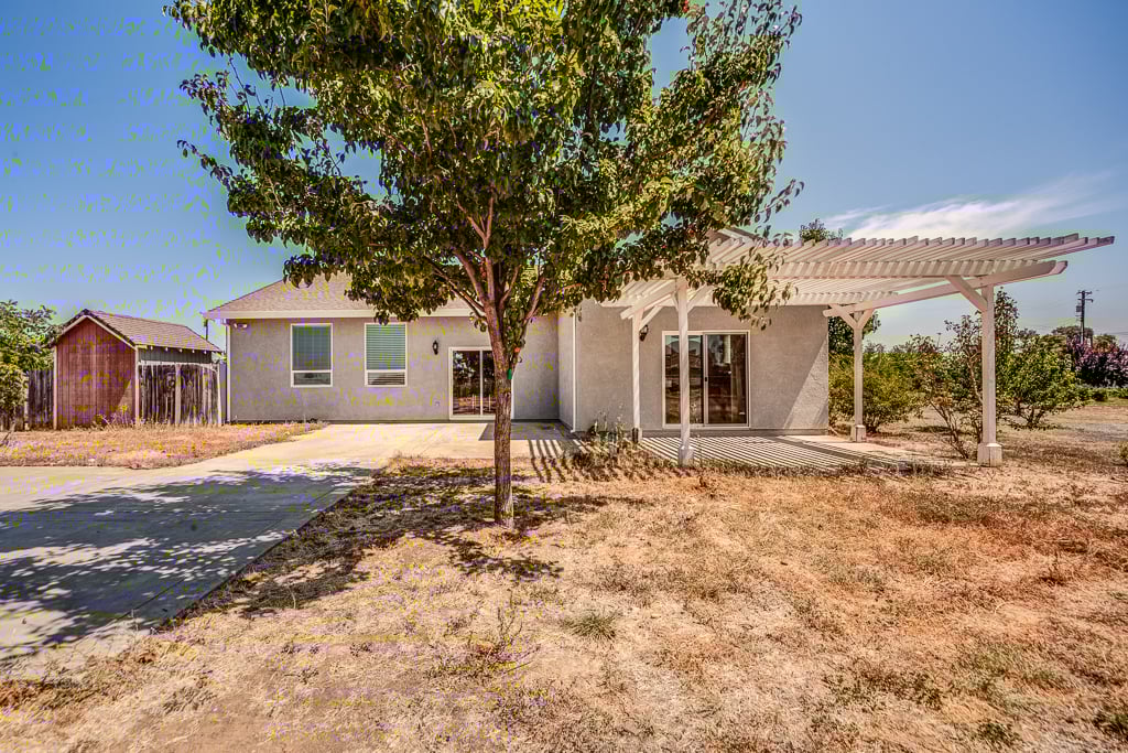 Gorgeous Rio Linda Ranchette with Over 1.5 Acres!