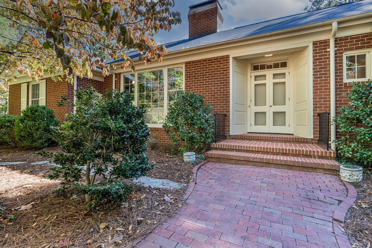 803 Greenwood Rd