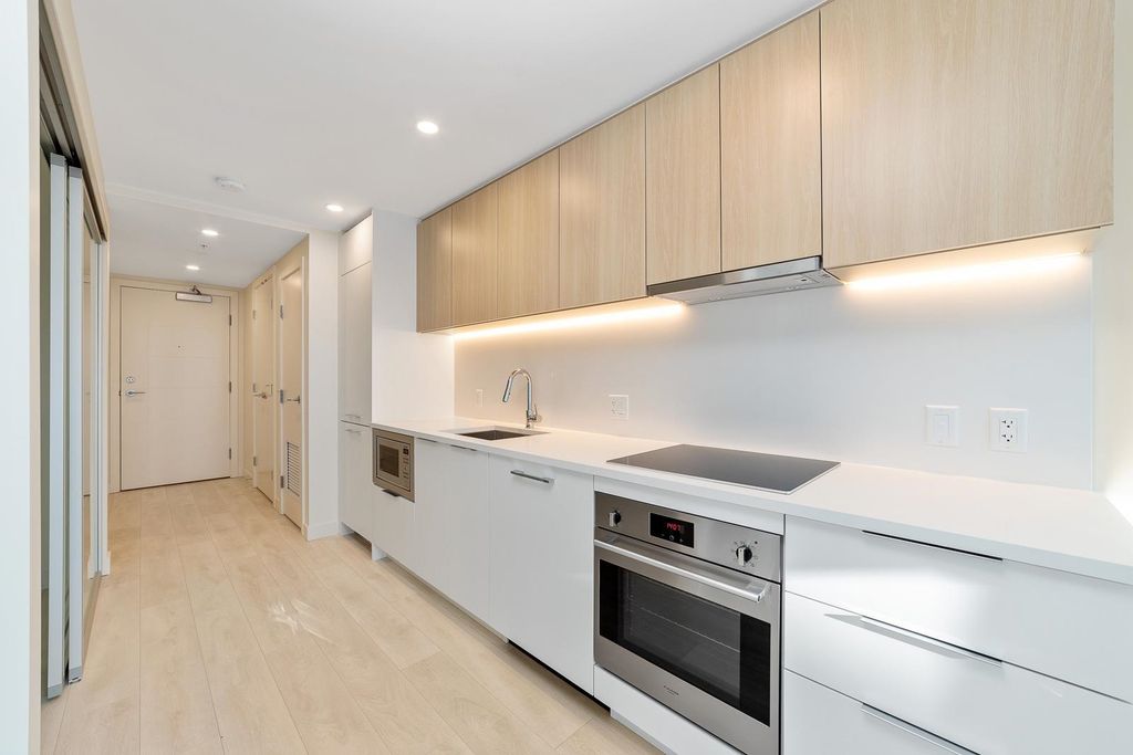 13318 104 Ave, #2407