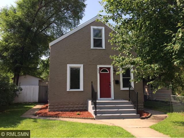 244 Douglas St E