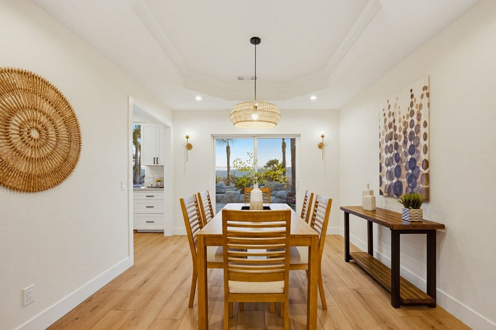 39912 Hillsboro Cir