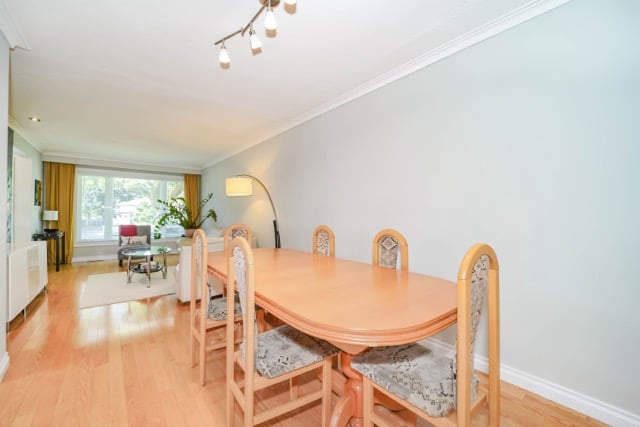 3623 Holden Cres
