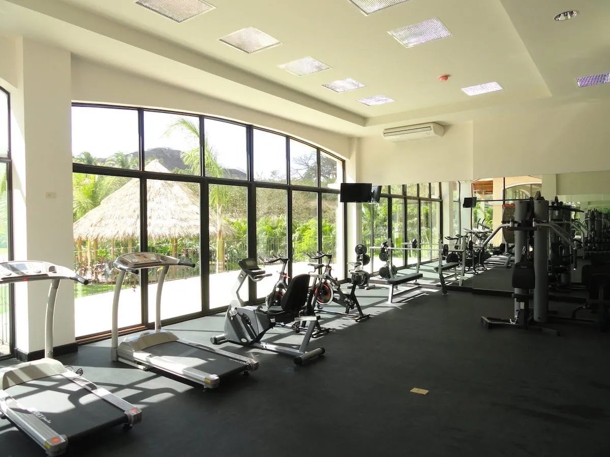 One-Level Home w/Solar, Pool, walk Club Access in Coco Bay Estates