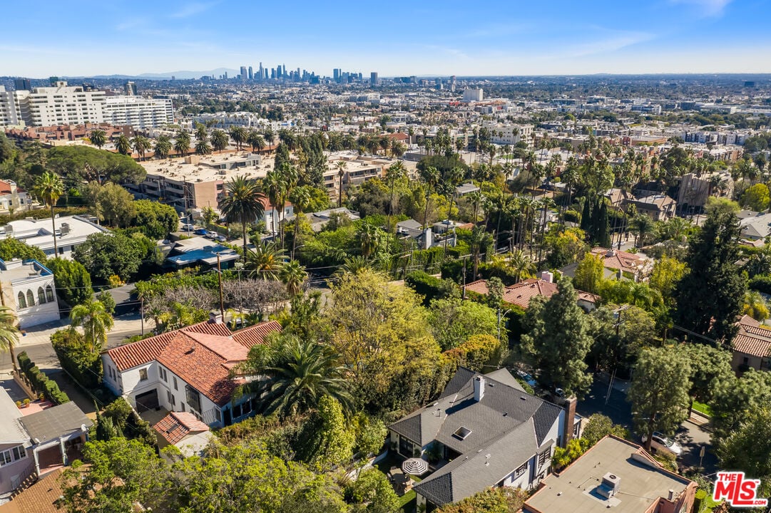 7463 Franklin Ave