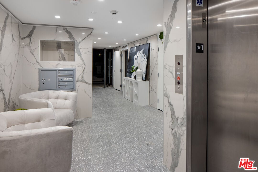 401 Ocean Ave #3