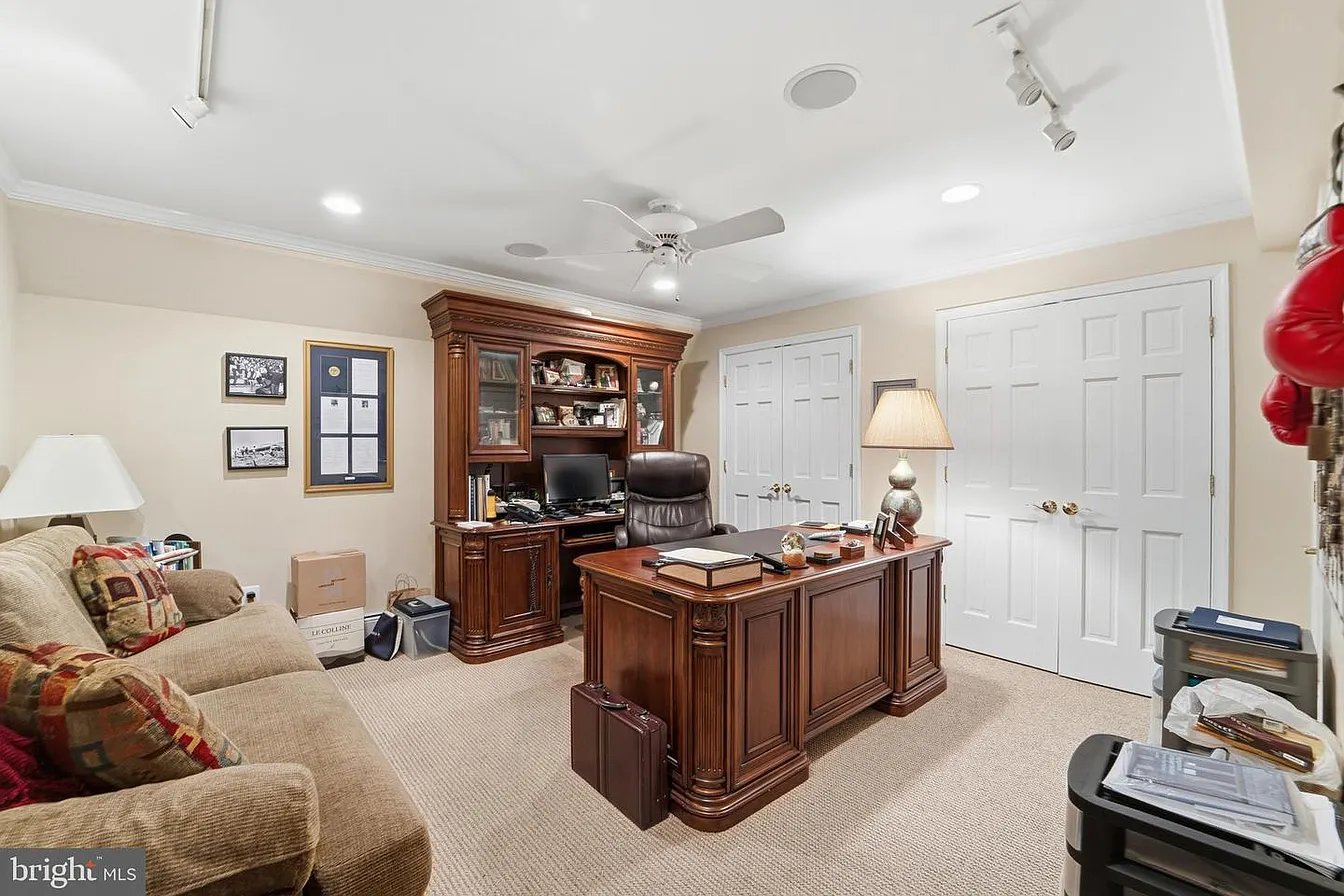 304 Chesapeake Dr