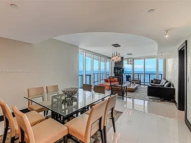 17001 Collins Ave # 2508