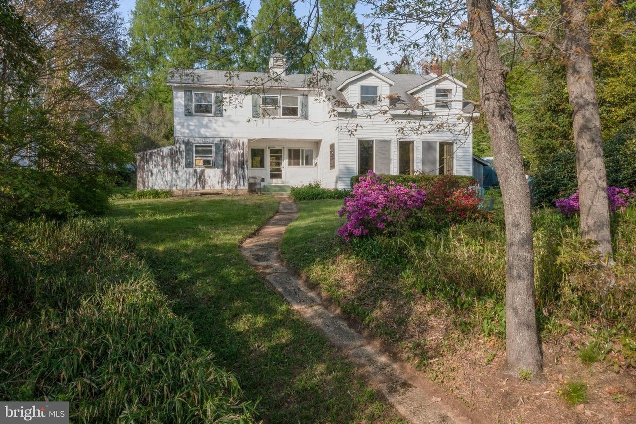 915 Crystal Spring Farm Rd