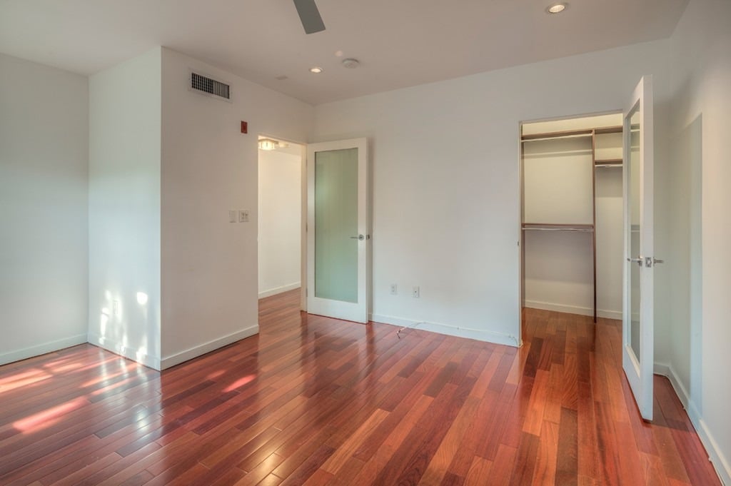 Josh Stein Lists Art Deco 2 Bedroom Luxury Tribeca