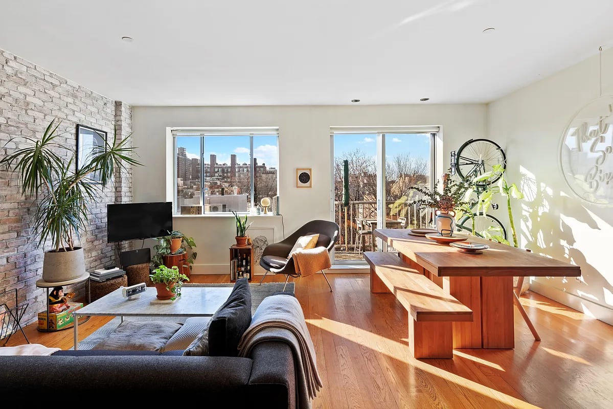 201 Spencer Street Unit: 6A